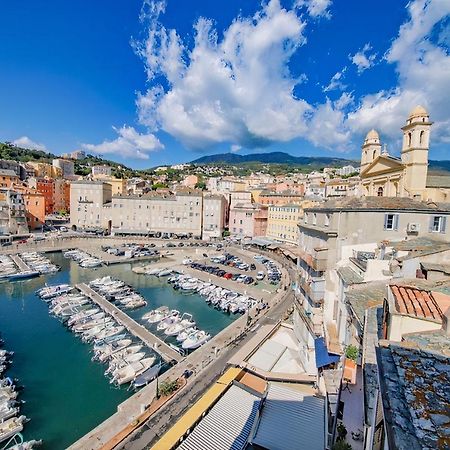 Appartement Beau T2 sur le vieux port, centre de Bastia à Bastia  Extérieur photo