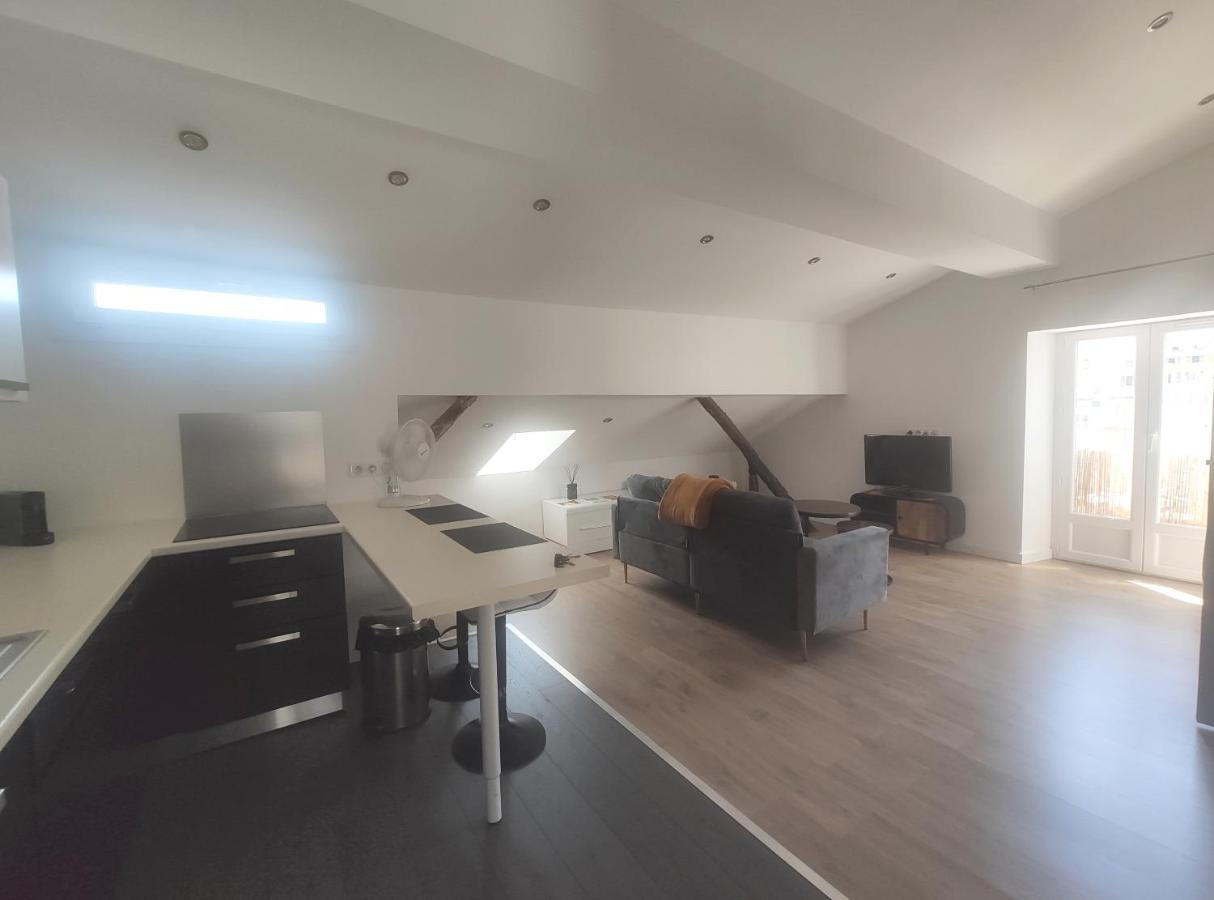Appartement Beau T2 sur le vieux port, centre de Bastia à Bastia  Extérieur photo